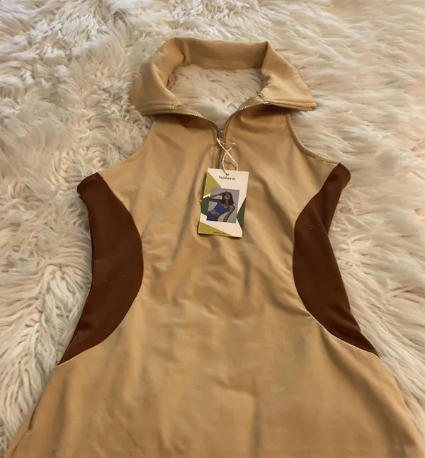 Halara Stylish Tan and Brown Dress size M length 27” bust 26” open back - Image 3