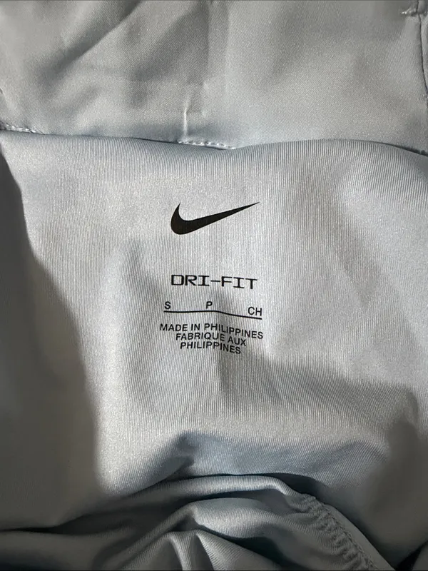Nike Women's Powder Blue Athletic Shorts with Elastic Waistband Size Small - Image 7