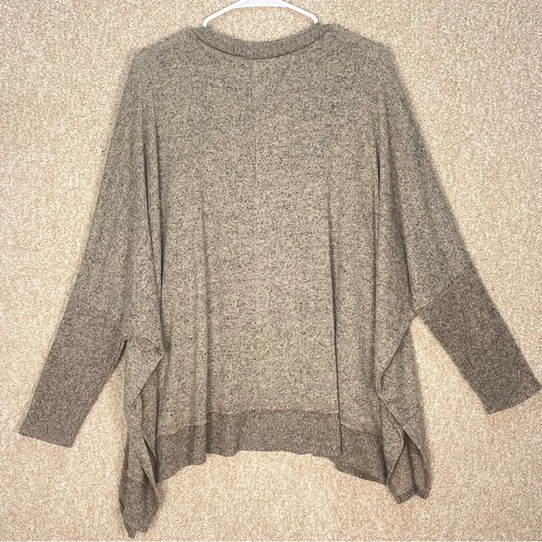 JODIFL sweater oversized heathered tan crew‎ neck sweater side slit ribbed M L - Image 2