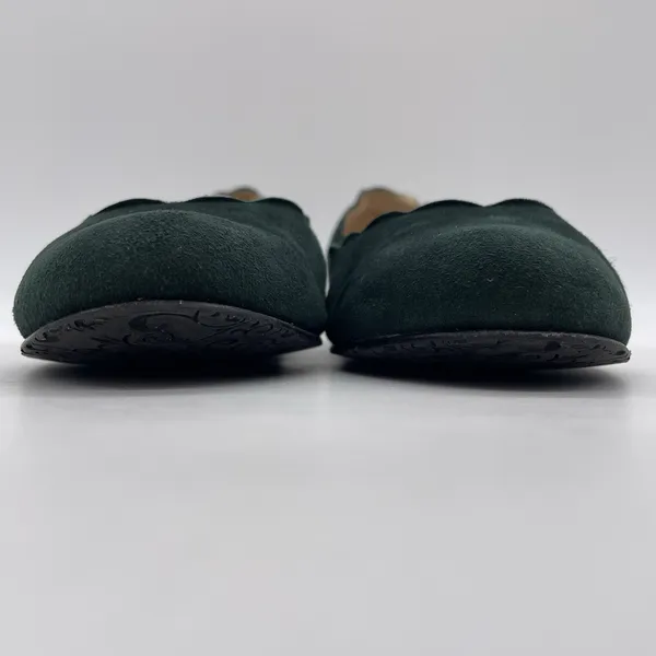 Brenda Zaro Womens 39.5 (US 8.5-9) Shoes Ballet‎ Flats Scalloped Green Suede - Image 11