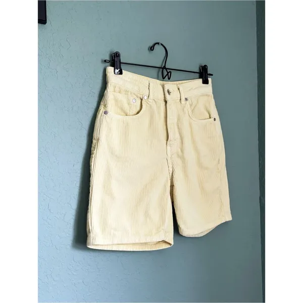 The Ragged Priest Dub Corduroy Shorts Size 26 Light Butter Yellow - Image 2