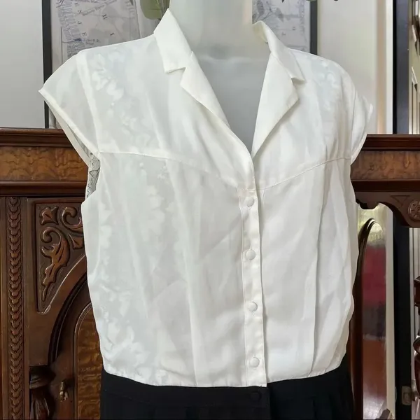 NWT Greylin Black and White Jumpsuit Lace M - Image 3