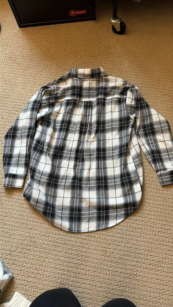Pink Lily Flannel - Image 3