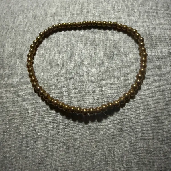 Elegant Gold Beaded Bracelet - Image 3