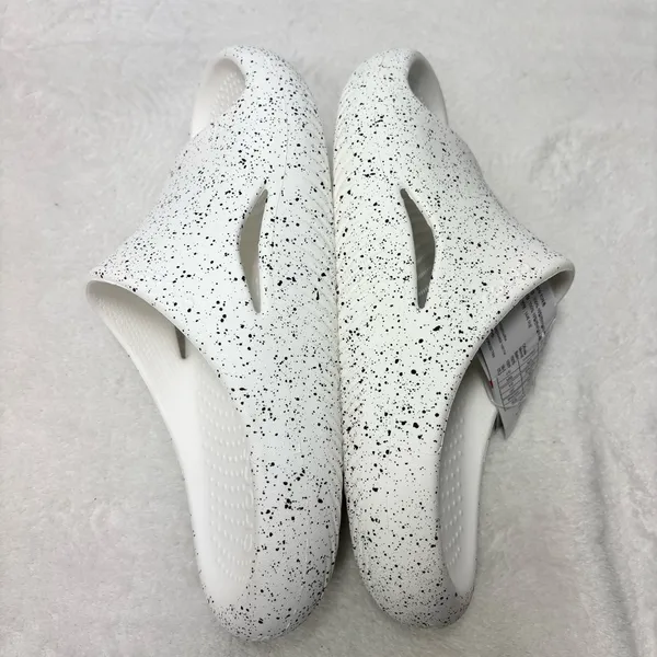 CROCS Mellow Recovery Speckle White and Black Slide Sandal W8‎ / M6 - Image 8