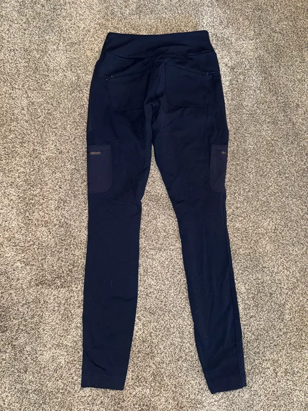 Athleta Headlands Hybrid High Rise Cargo Tight Leggings - Image 3