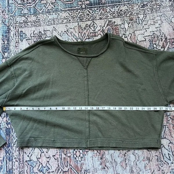 Aerie Beach Party Olive Green Cropped Crewneck Sweatshirt Size XL - Image 7