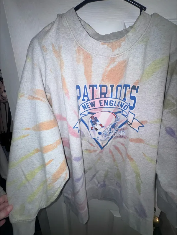 Aerie New England Patriots Vintage NFL Graphic Tie-Dye Sweatshirt - Image 7
