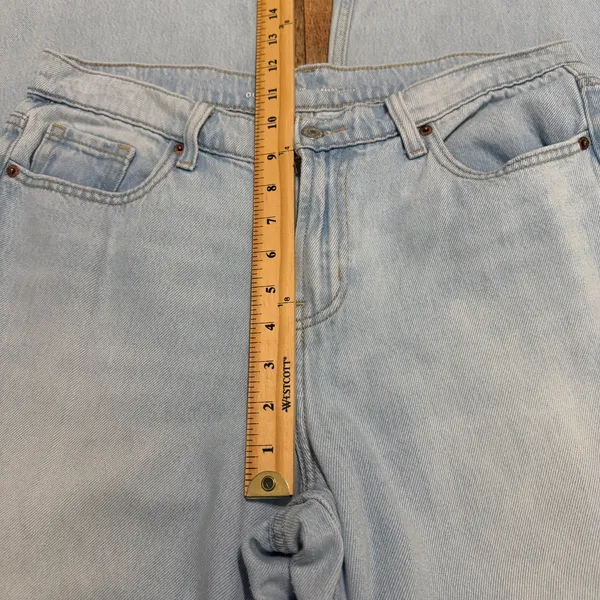 Old Navy Women's Light Denim Mid-Rise Baggy Wide Leg Jeans Sz 10 Busted Skater - Image 5