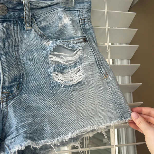 American Eagle High-Rise Shorts Denim - Image 4