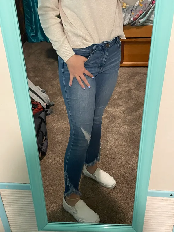 Like New  Size 8 Jeans - Image 6