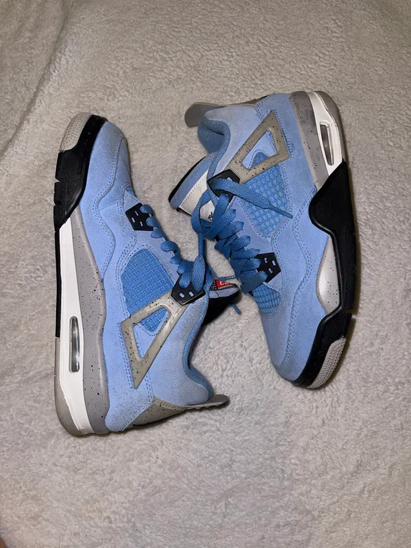 Jordan 4 University Blue - Image 4