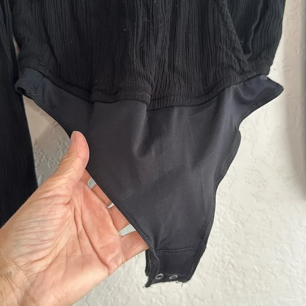 Abercrombie & Fitch Black Gauzy Crinkly Bodysuit Thong Long Sleeve Date Night XS - Image 5