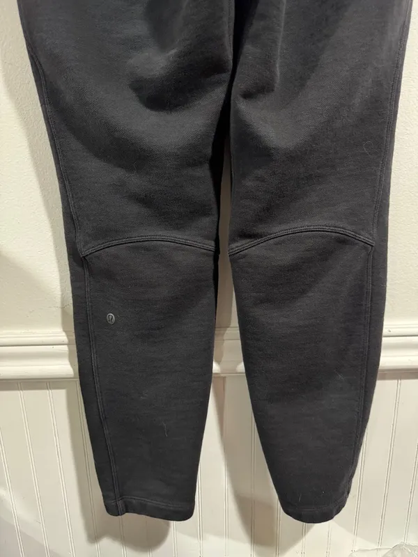 lululemon athletica pants pull on black zippered side pockets size 8 - Image 6
