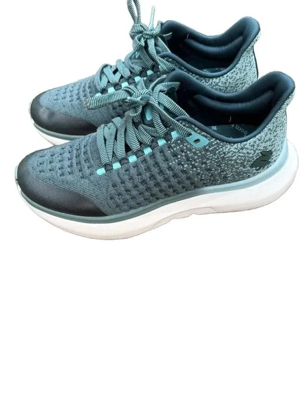 rabbit Dream Chaser Women's Blue Running Shoes worn twice. 9.5 w/ box - Image 5
