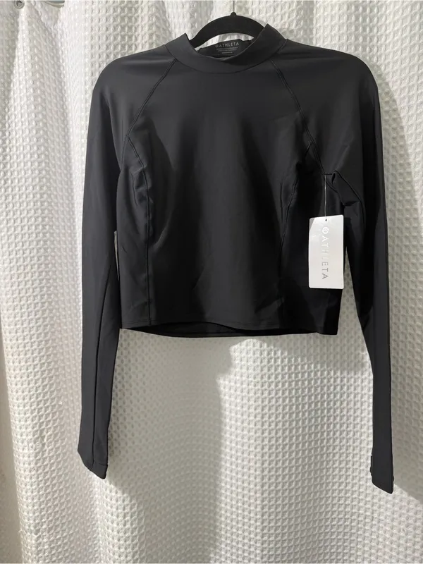 Athleta Women’s Black Interval Mock Neck Top Size Large - Image 2