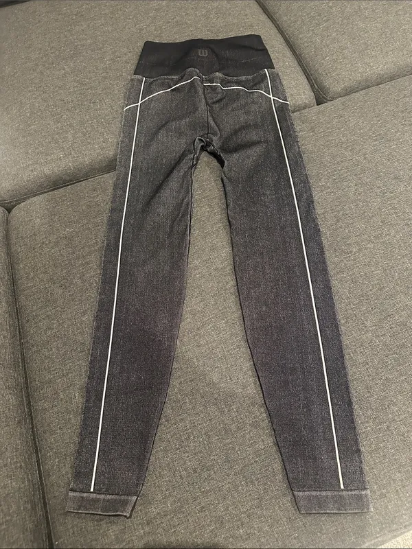 Wilson womens evolution tight leggings‎ size XS black and white NWOT - Image 2