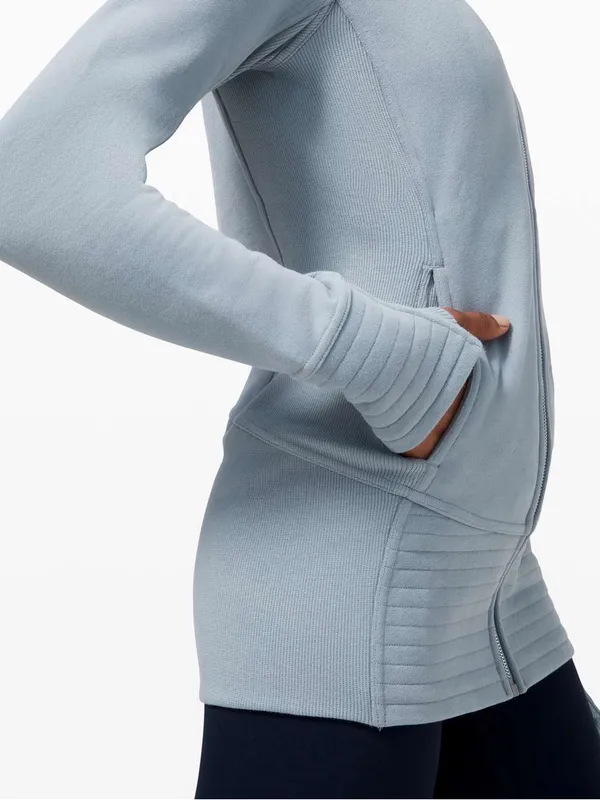 Lululemon Radiant Jacket II in Chambray Sz: 4 - Image 3