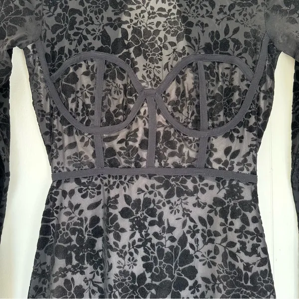 LULU’S Cor-Set to Go Black Burnout Velvet Print Dress X-Small - Image 6