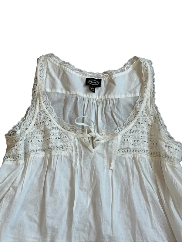 White Cotton Eyelet Lace Top Tie Front Cottagecore Dainty Feminine Prairie - Image 3