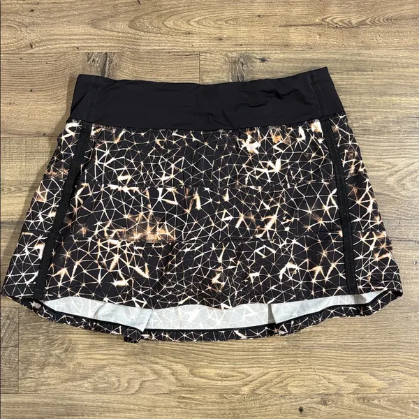 Lululemon Pace Rival Skirt Sugar Crush Multi Black Size 6 Regular - Image 3