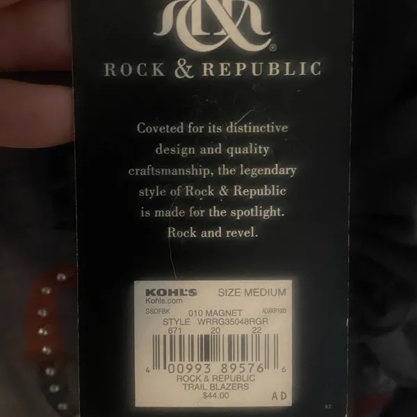 NWT Rock & Republic Graphic T-Shirt - Image 4