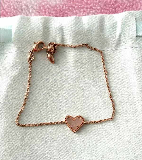Ari Kendra Scott Heart Bracelet Rose Gold - Image 5