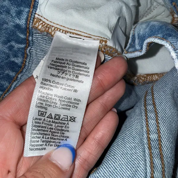 Madewell Relaxed Denim Shorts Women‎ 30 Light Blue Good Distressed Raw Hem - Image 5