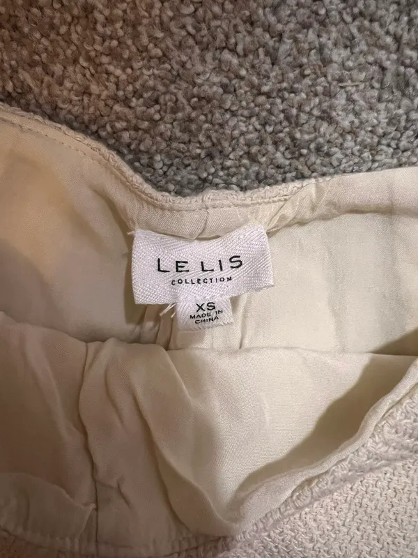 Beige Shorts Tan Size XS - Image 3