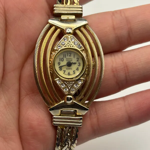 Donna Vivian Women's Dressy Two-tone Stainless Steel Fashion Watch New Battery - Image 6