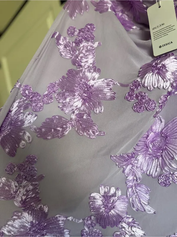 Lilac Floral Lace Evening Dress for Women - Image 4