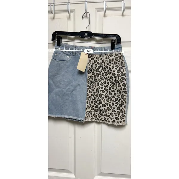 Entro Blue Denim Leopard Print Colorblock Mini Skirt Raw‎ Hem Small NWT - Image 6