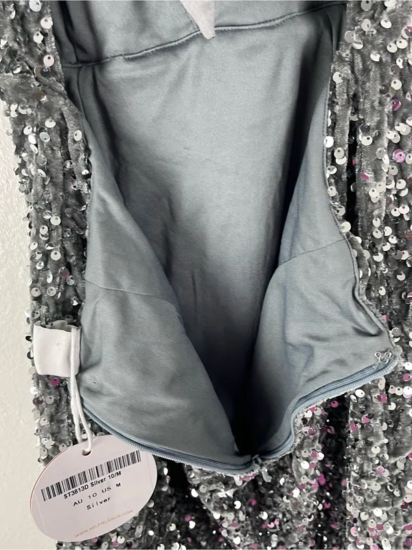 SELFIE LESLIE Gray Sequins Halter Top Low Back Mini Dress Medium Party Date Boho - Image 5