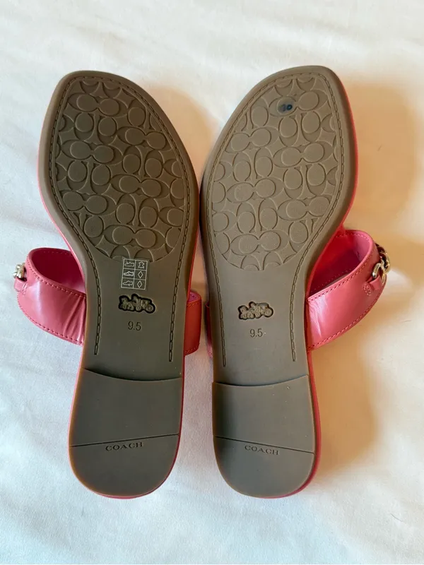 COACH | Jacklyn Coral Pink Leather Chain-Trim Thong Sandals | US 9.5B - Image 5