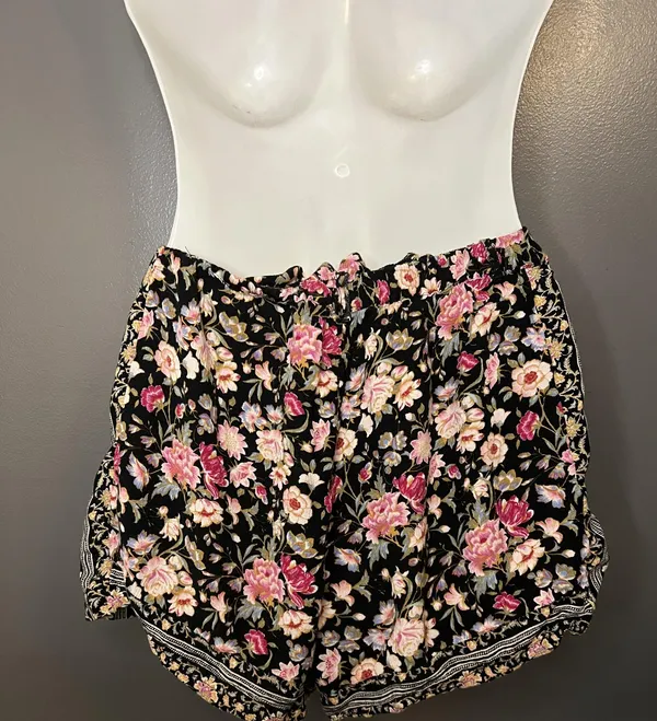 American Eagle Outfitters Shorts Womens Small Black Floral Boho Soft Lounge - Image 4