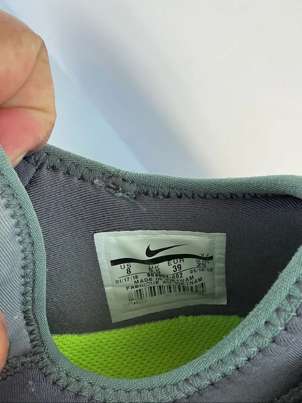 Nike Women's Black and White Sneakers with Green Inner Lining - Image 8