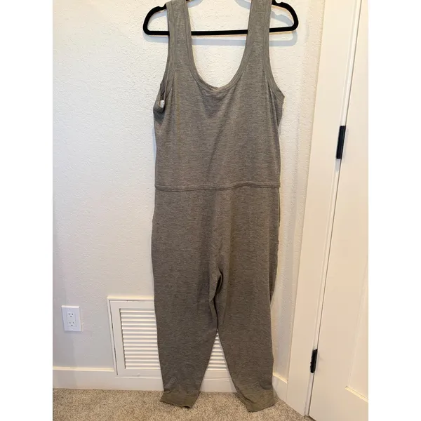 Vuori Lux Harem Jumpsuit Heather Grey Sleeveless Drawstring Pockets Large - Image 6