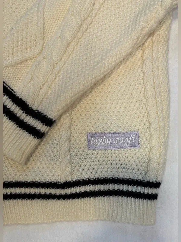 Cardigan Cream Star Knit Sweater Size Large - Image 6