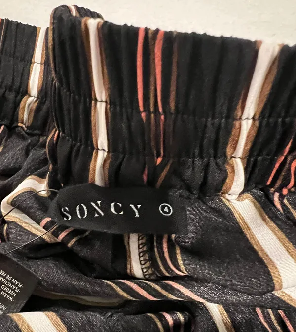 Soncy Striped Skirts with Black and White Accents Size 6 By - Image 5