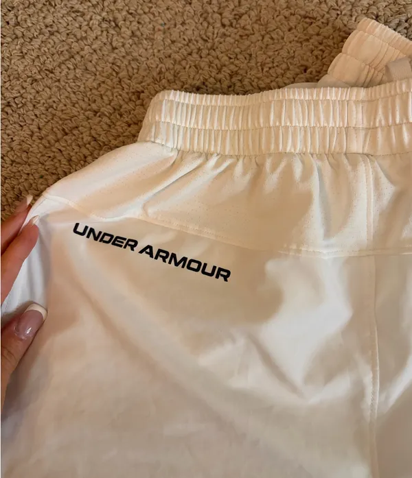 Under Armour Shorts Women’s - Image 2