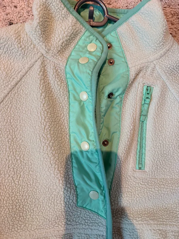 Green American Eagle Fleece - Image 3