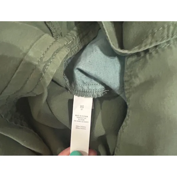 Aerie Lightweight Rolled Leg Overalls Green XS Tie Shoulder Jumpsuit Pockets‎ - Image 6