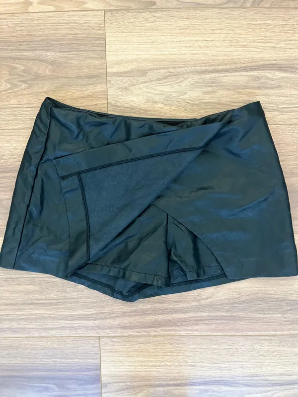 Peach Black Faux Leather Wrap Skort | High Waist Mini Skirt Shorts | Size Large - Image 4