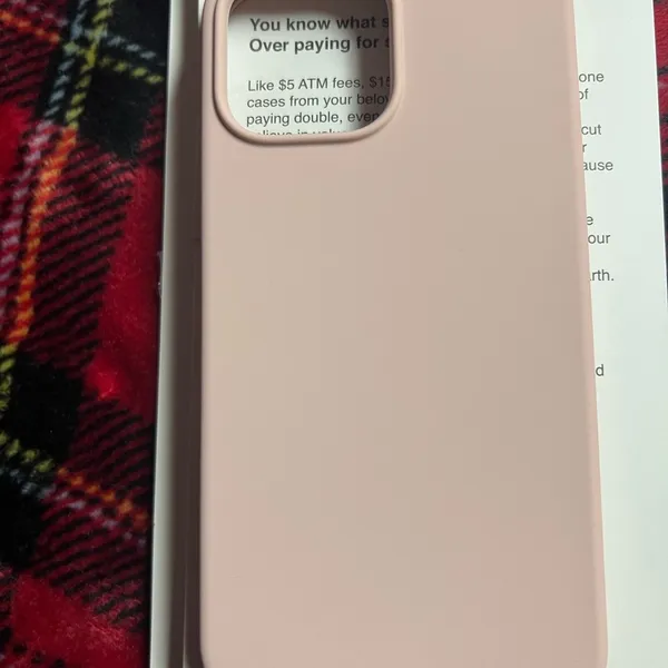 Light pink silicone phone case - Image 5