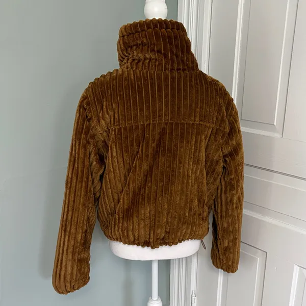 BDG Urban‎ Outfitters Brown Corduroy Velvet Cropped Puffer Coat Jacket Size XS - Image 3