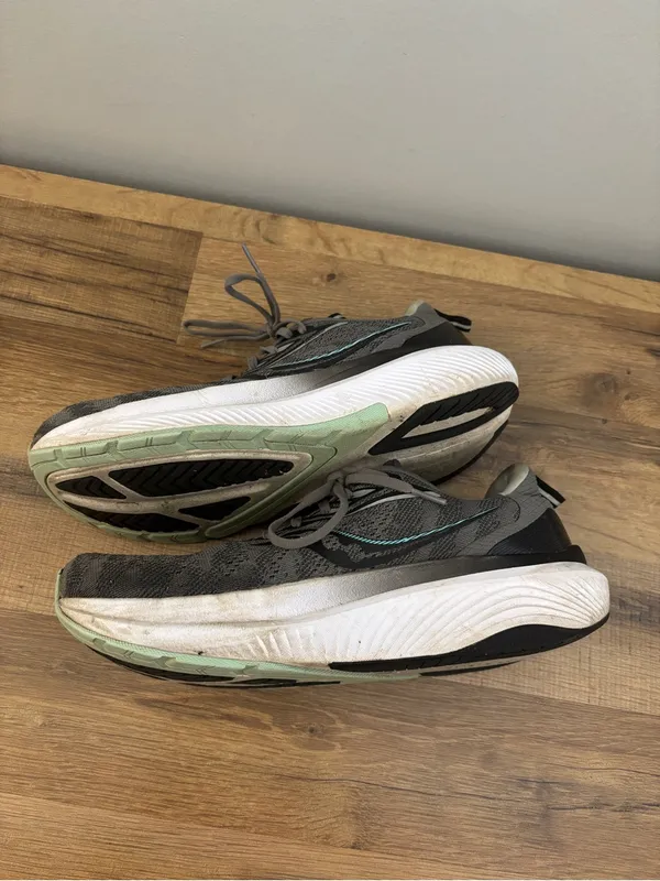 Saucony Echelon 9 Athletic Running Shoes Charcoal Ice Women’s - Image 9