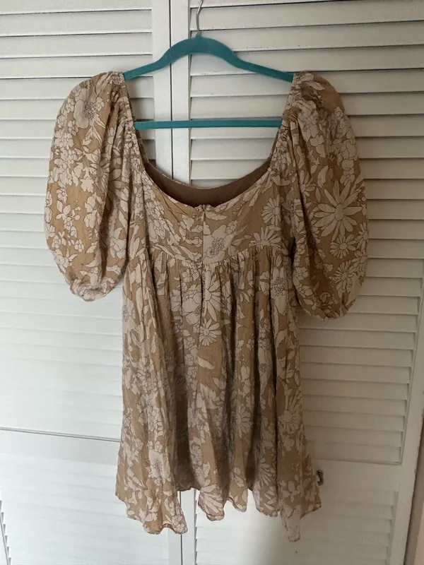 Boutique Puff Sleeve Dress - Image 2
