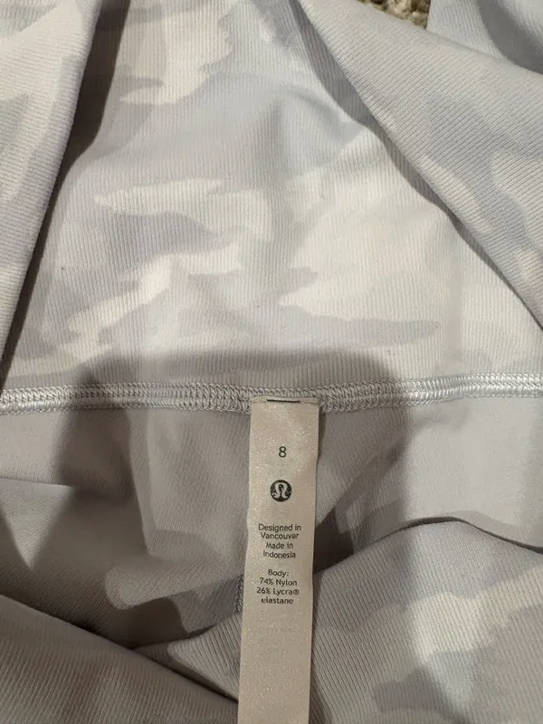 Lululemon Wunder Under High-Rise Leggings 28" - Image 3