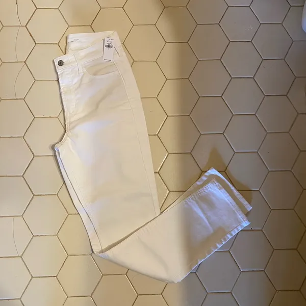 Classic White Women's Jeans Size 6 - Image 2