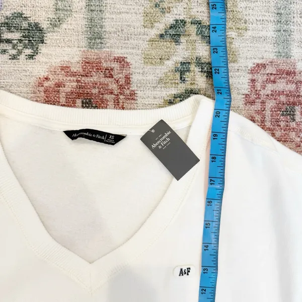 Abercrombie & Fitch White Cropped Long Sleeve Sweater‎ XS Preppy Casual Soft - Image 6